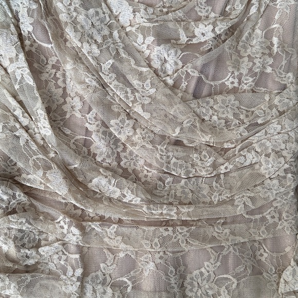 Express Vintage Lace Overlay Mini Dress in Cream - Picture 4 of 4
